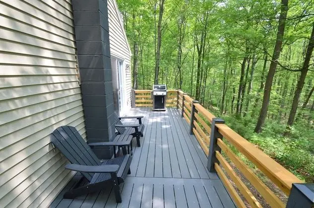 Kulübe, 2 Büyük (Queen) Boy Yatak (A Humble Abode Cabin - A Modern Woods)
