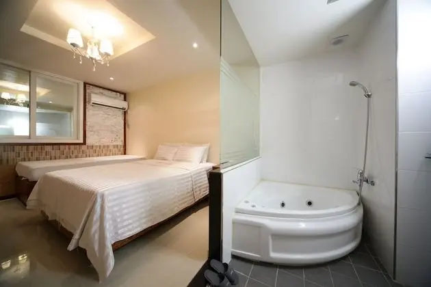 Party Suite