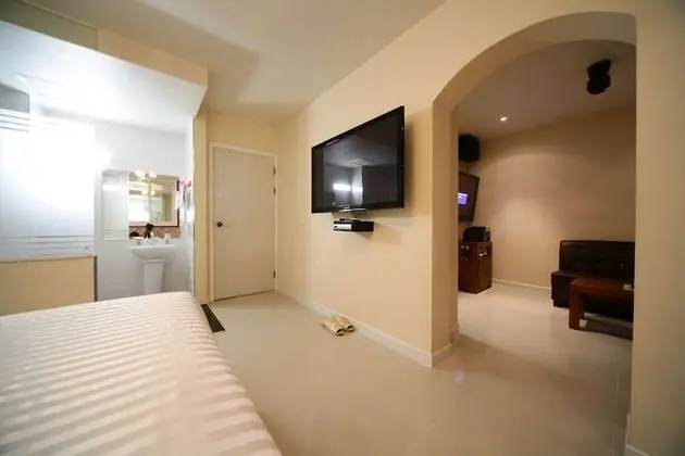 Party Suite