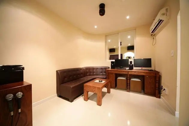 Party Suite