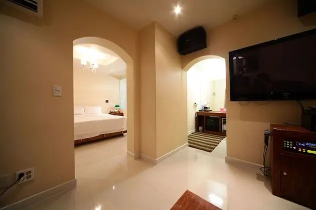 Party Suite