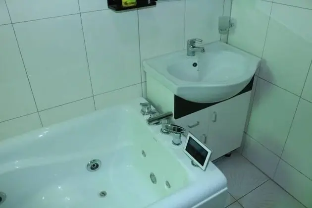 Executive Tek Büyük Yataklı Oda
