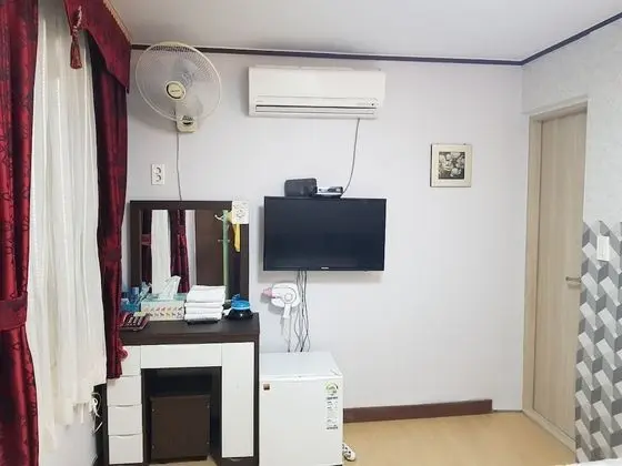 Tek Büyük Yataklı Oda