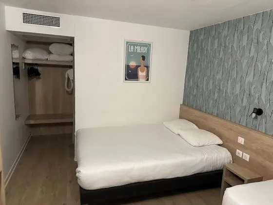 Family Oda, Birden Çok Yatak, Sigara İçilmez, Zemin Kat