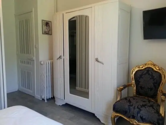 Tek Büyük Yataklı Oda (Annee Folle)