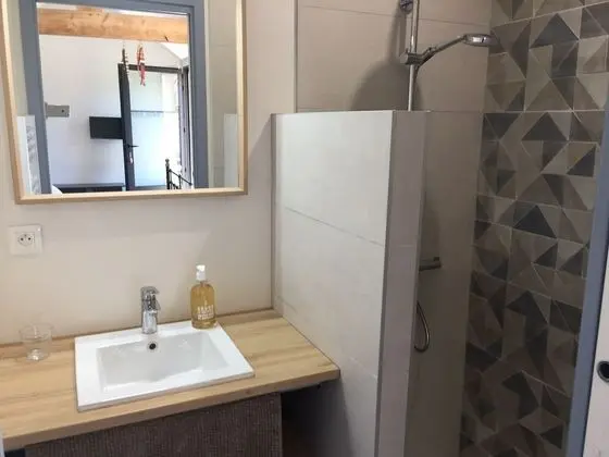 Comfort Tek Büyük Yataklı Oda, 1 Büyük (Queen) Boy Yatak, Sigara İçilmez