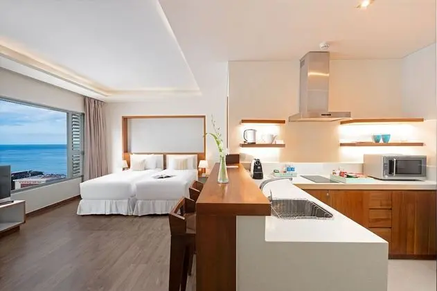 One-bedroom Studio Twin City view