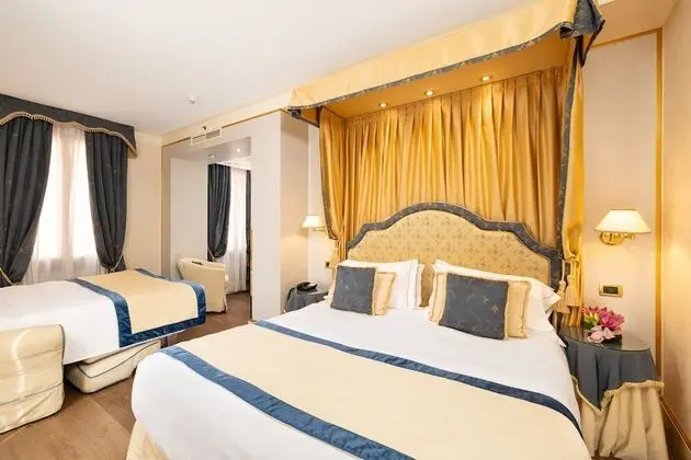 Junior Süit (Triple)