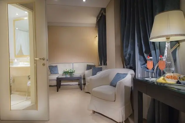 Junior Süit (Triple)