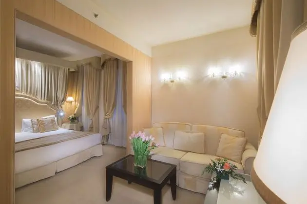 Junior Süit (Triple)