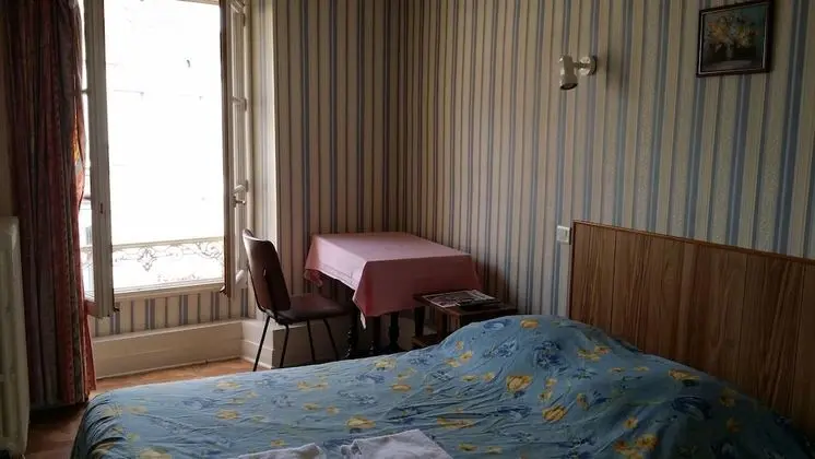 Basic Tek Büyük Yataklı Oda