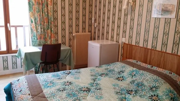 Basic Tek Büyük Yataklı Oda