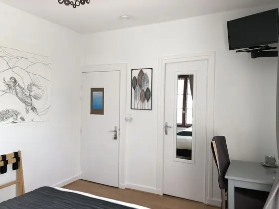 Standard Tek Büyük Yataklı Oda