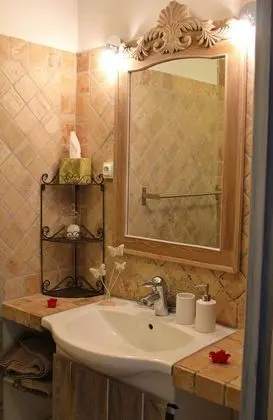 Comfort Tek Büyük Yataklı Oda, Bahçe Manzaralı