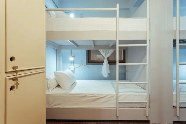 6 Beds Mixed Dormitory
