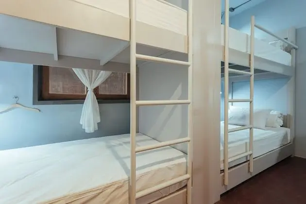 6 Beds Mixed Dormitory