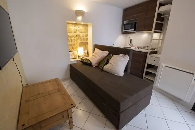 Basic Stüdyo, Penceresiz, Avlu Manzaralı (Mini room Lermontov)