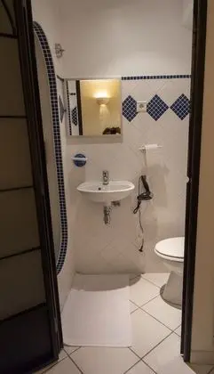 Basic Stüdyo, Penceresiz, Avlu Manzaralı (Mini room Lermontov)