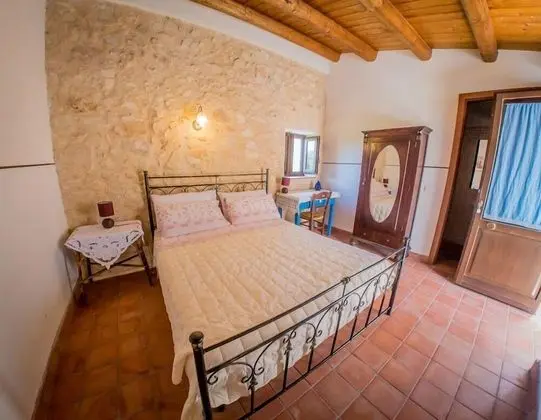 Tek Büyük Yataklı Oda, Bahçe Manzaralı