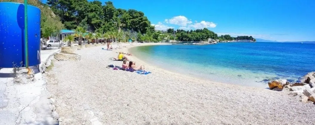 Apart Daire, 1 Büyük (Queen) Boy Yatak ve Çekyat