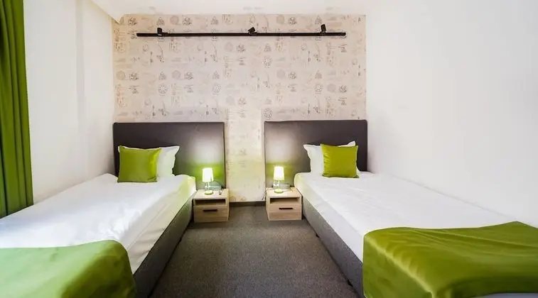 Comfort Tek Büyük Yataklı Oda
