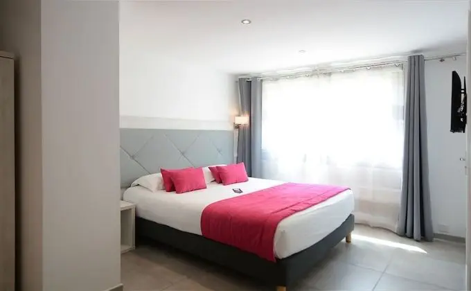 Basic Oda, Dağ Yamacı