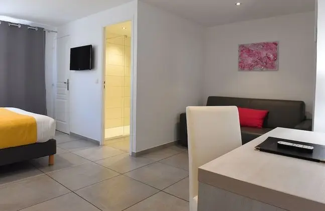 Basic Oda, Dağ Yamacı