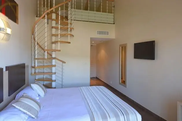 Family Dört Kişilik Oda