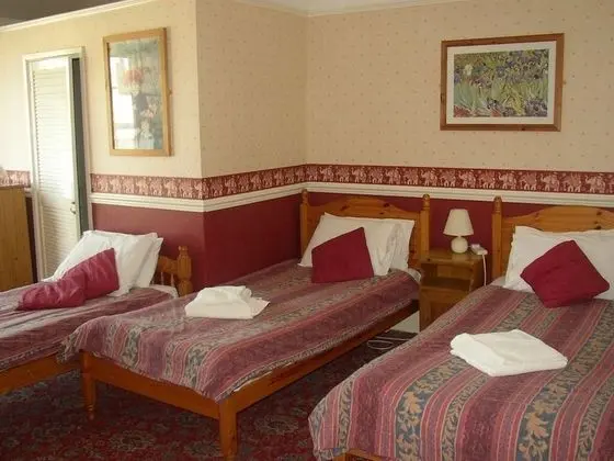 Standard Dört Kişilik Oda, Banyolu/Duşlu (Room 12A (Sleeps 4))