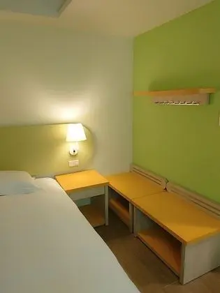 Dört Kişilik Oda