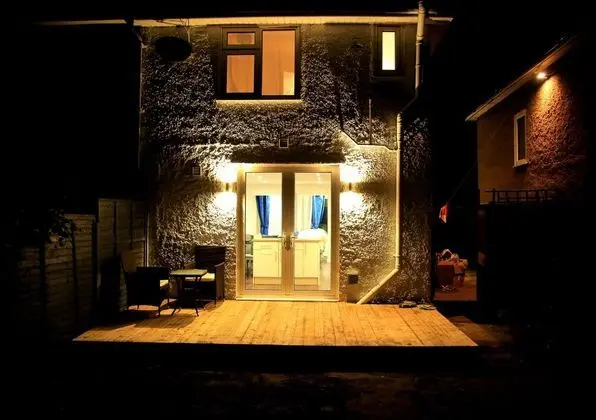 Ev, 2 Yatak Odası, Veranda