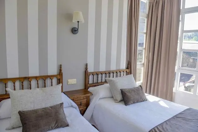 Tek Büyük veya İki Ayrı Yataklı Oda