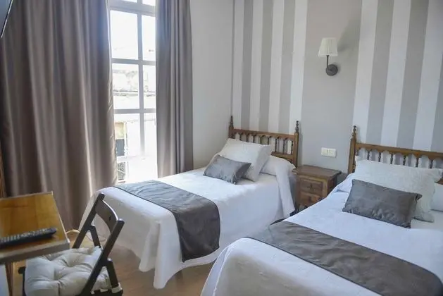 Tek Büyük veya İki Ayrı Yataklı Oda