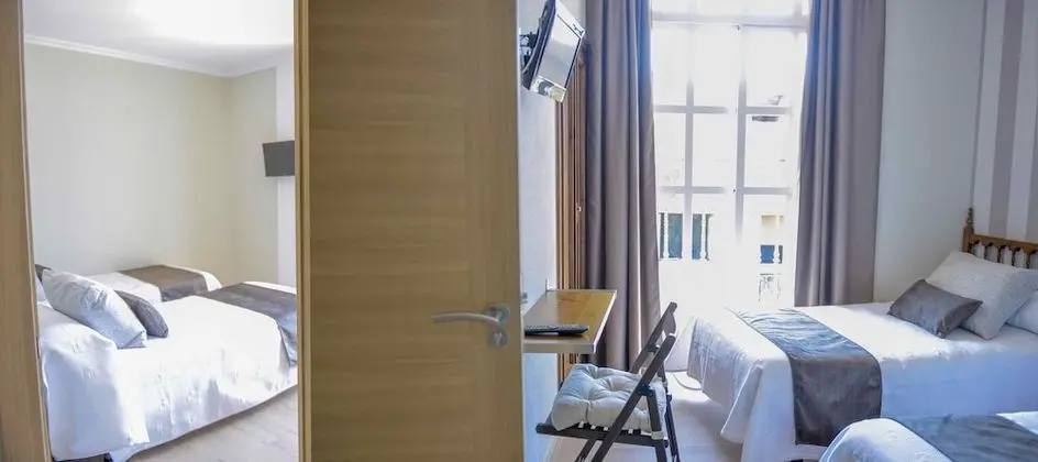 Tek Büyük veya İki Ayrı Yataklı Oda