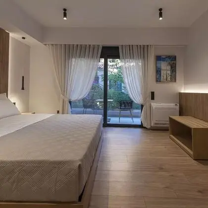 101 Superior Apartment