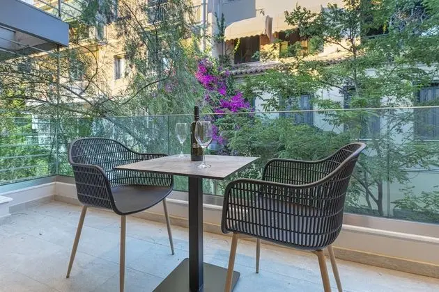 101 Superior Apartment