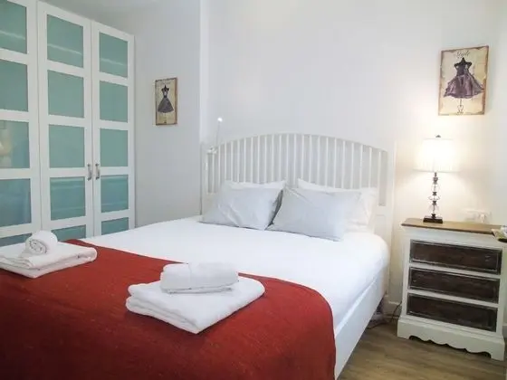 Apart Daire, 1 Yatak Odası, Avlu Manzaralı