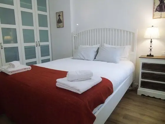 Apart Daire, 1 Yatak Odası, Avlu Manzaralı