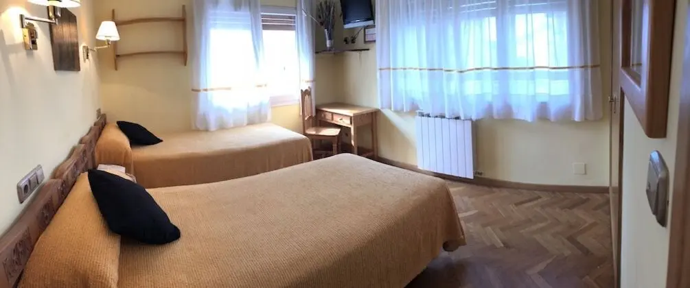 Tek Büyük veya İki Ayrı Yataklı Oda