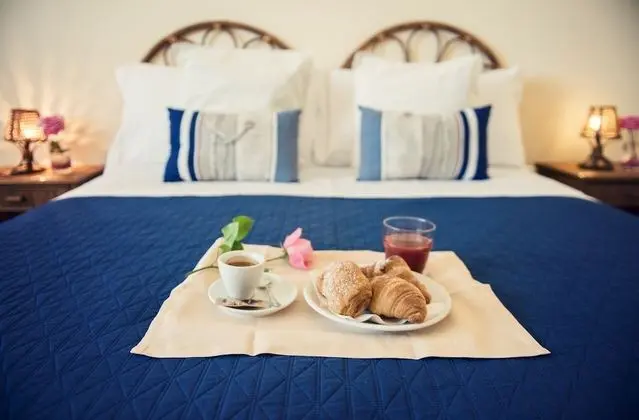 Dört Kişilik Oda, Kısmi Deniz Manzaralı