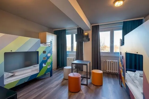 Ortak Ranzalı Oda (1 bed in a shared dorm for 6 people)