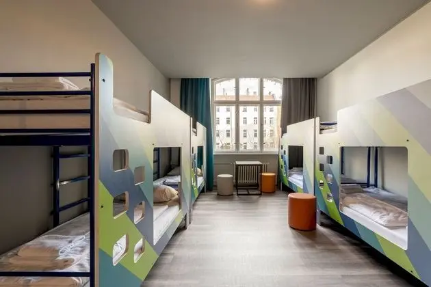 Ortak Ranzalı Oda (1 bed in a shared dorm for 6 people)