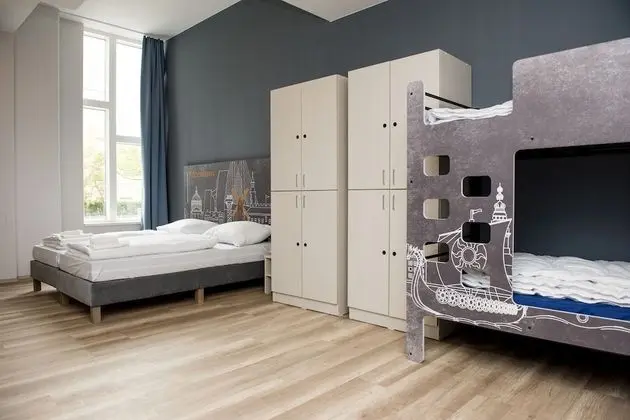 Bed in 6-Bed Mixed Dormitory Room