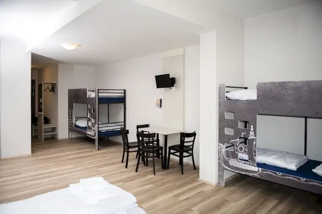 Six-bed room
