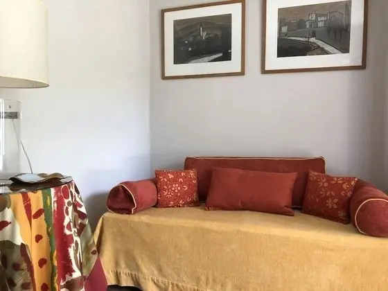 Tek Büyük veya İki Ayrı Yataklı Oda, Bahçe Manzaralı