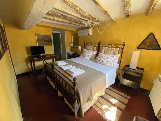 Tek Büyük Yataklı Oda