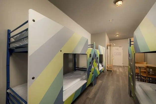 Ortak Ranzalı Oda, Karma Ranzalı Oda (Bed in 6 Bed Dorm, Linen Not Included)