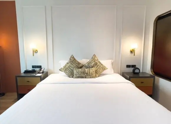 Deluxe Tek Büyük Yataklı Oda