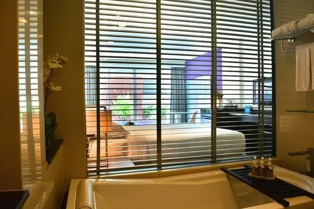 Boutique Deluxe Aqua View Double Bed
