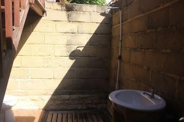Tek Büyük Yataklı Oda (Hut)